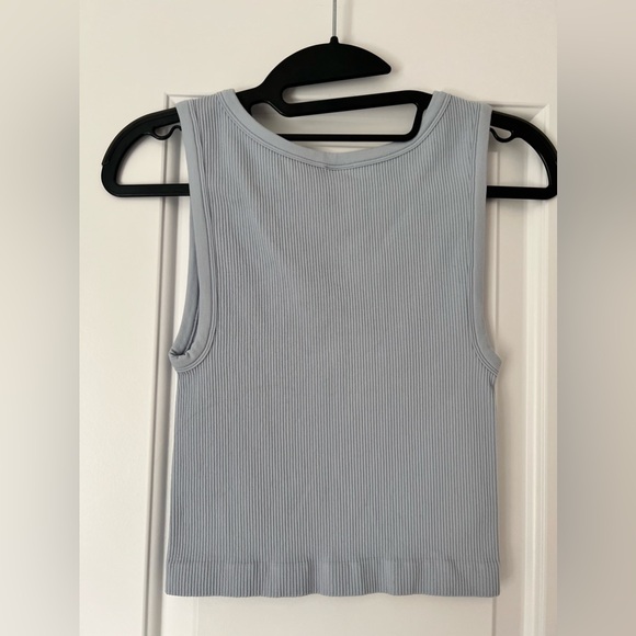 ARITZIA Sunday Best SinchSeamless Crew Tank [NWOT] - Picture 3 of 3